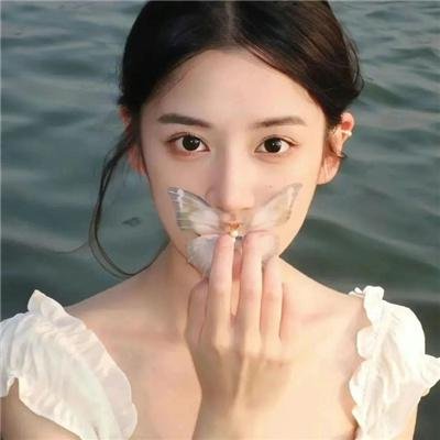 女帝当累了开个小号养崽